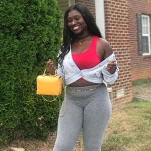 Meet your Posher, Jackqualine